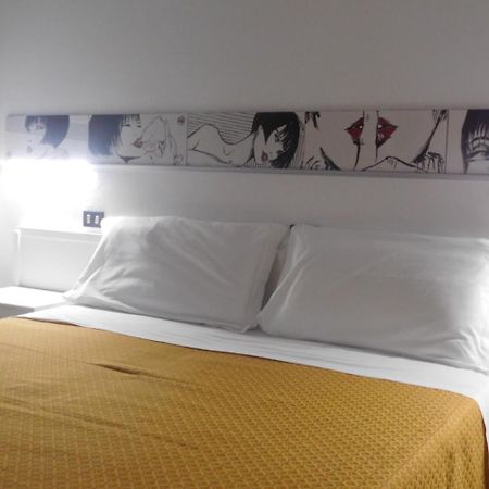 Hotel Dolores Rimini Buitenkant foto