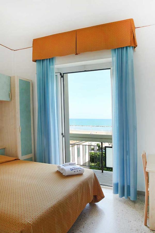 Hotel Dolores Rimini Buitenkant foto