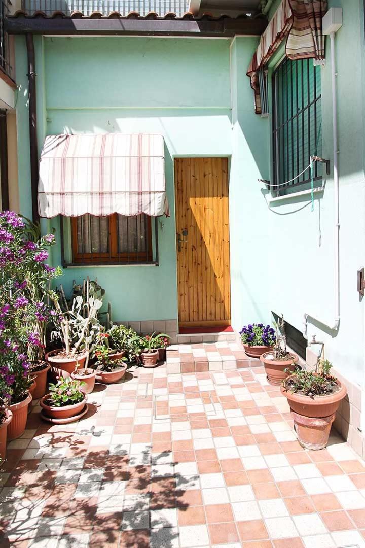Hotel Dolores Rimini Buitenkant foto
