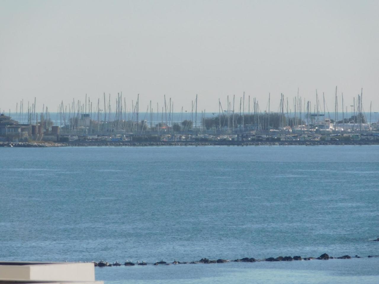 Hotel Dolores Rimini Buitenkant foto